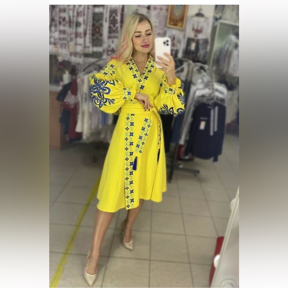 Ukrainian embroidered Vyshyvanka dress NWOT - Picture 8 of 8